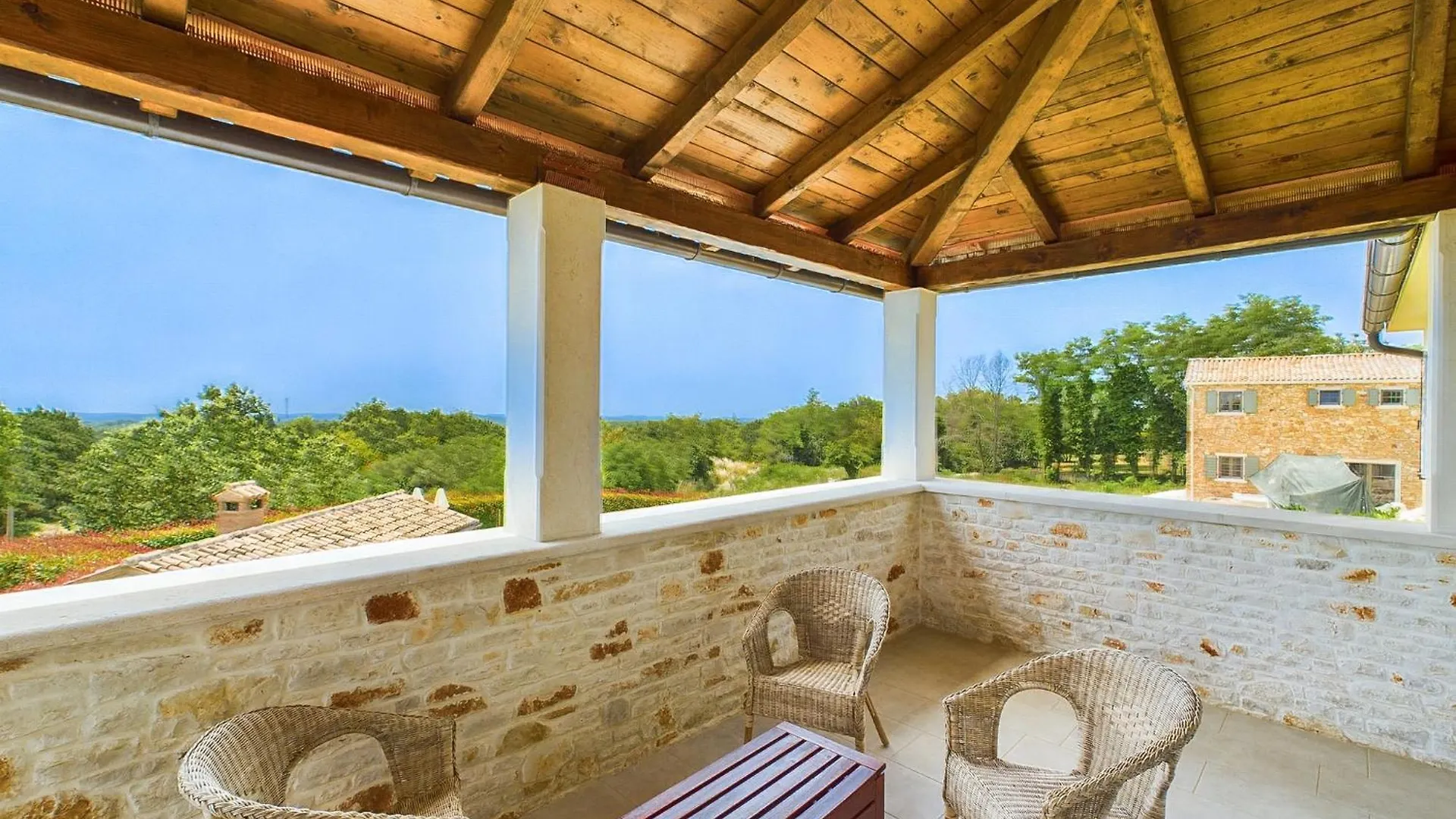Villa Azzurra Heraki Sveti Lovrec Pazenaticki Croatia