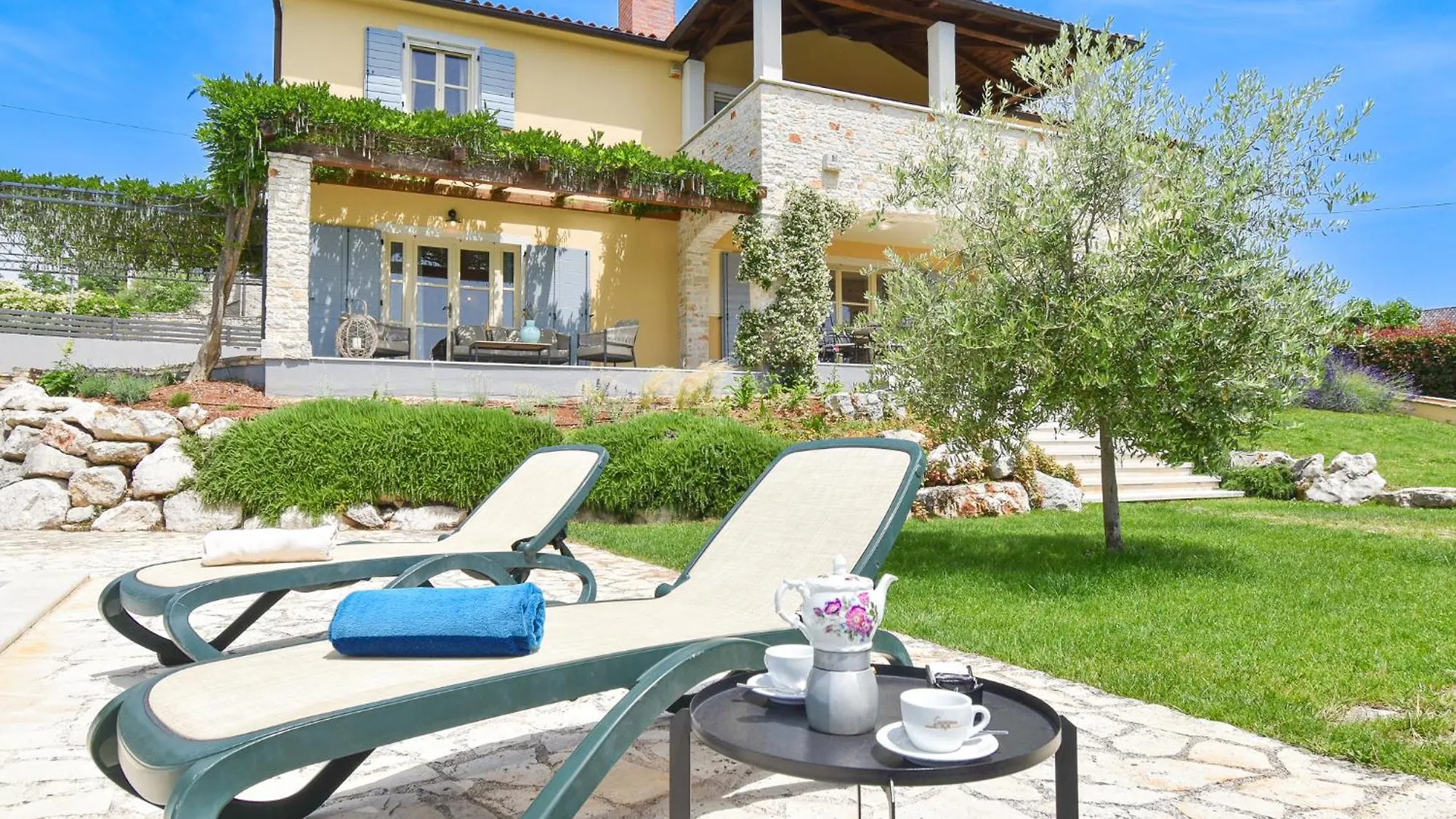 Villa Azzurra Heraki Sveti Lovrec Pazenaticki Croatia