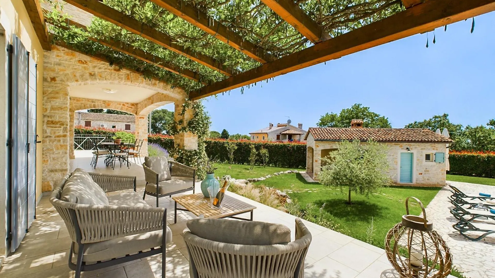 Villa Azzurra Heraki Sveti Lovrec Pazenaticki Croatia