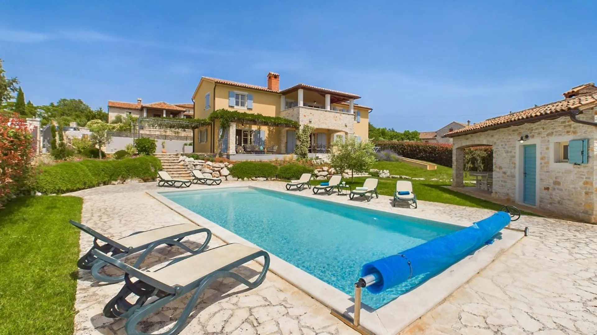 Villa Azzurra Heraki Sveti Lovrec Pazenaticki 0*,  Croatia