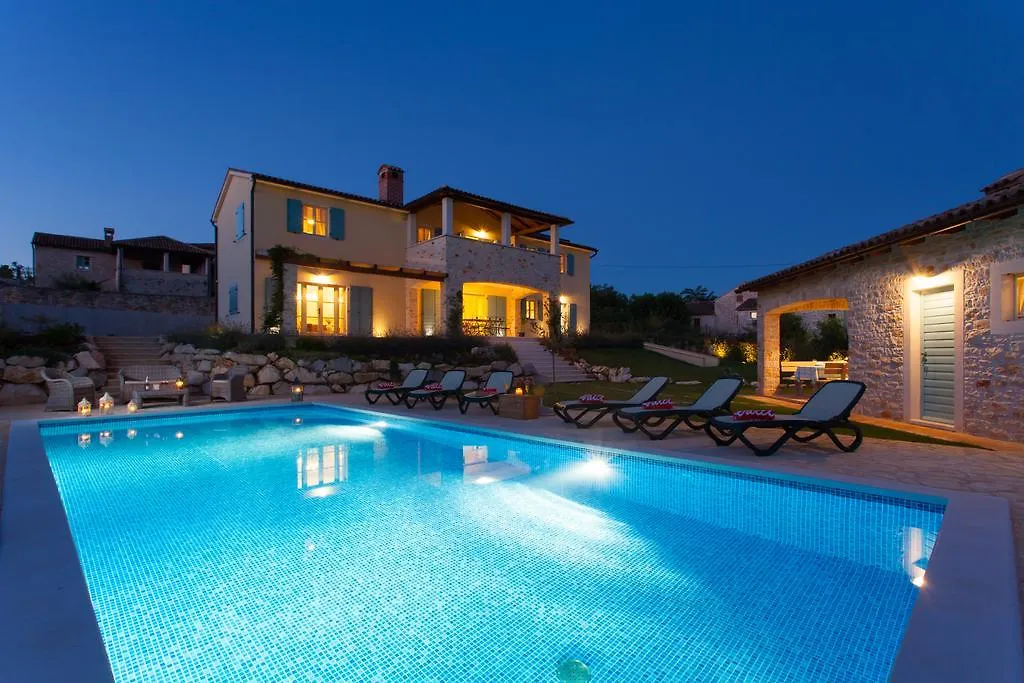 Villa Azzurra Heraki Sveti Lovrec Pazenaticki 0*,